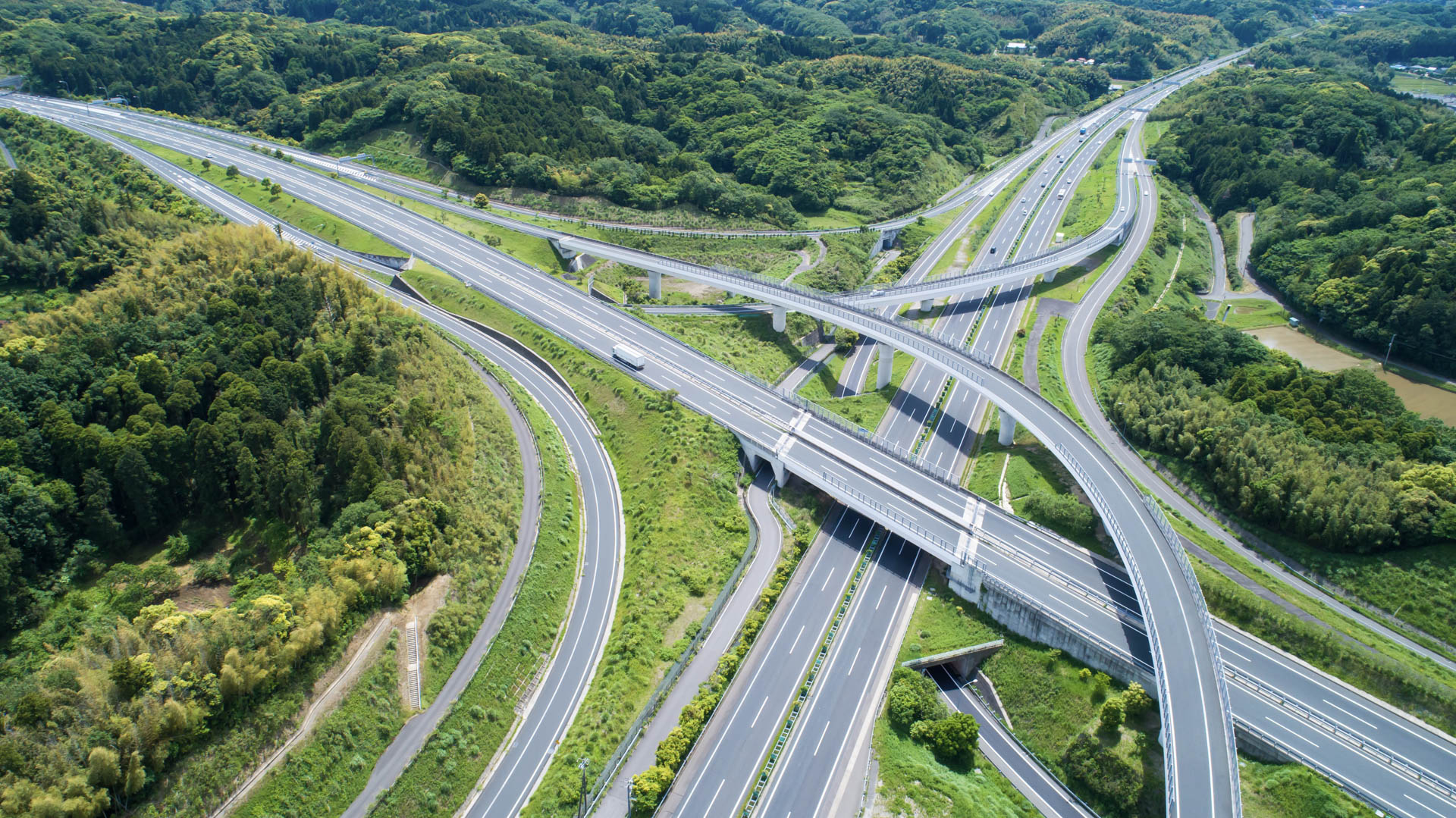 山岡産輸求安全への取り組み画像